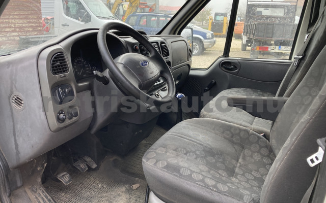 FORD Transit 2.0 DI 300 M TDE tehergépkocsi 3,5t össztömegig - 1998cm3 Diesel 121350 8/9
