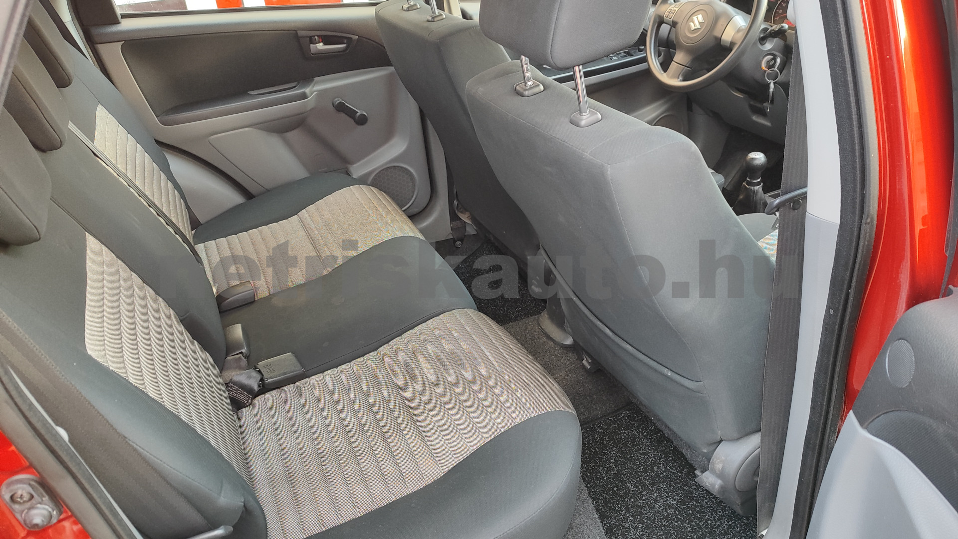 SUZUKI SX4 1.5 GLX AC személygépkocsi - 1490cm3 Benzin 121314 9/12