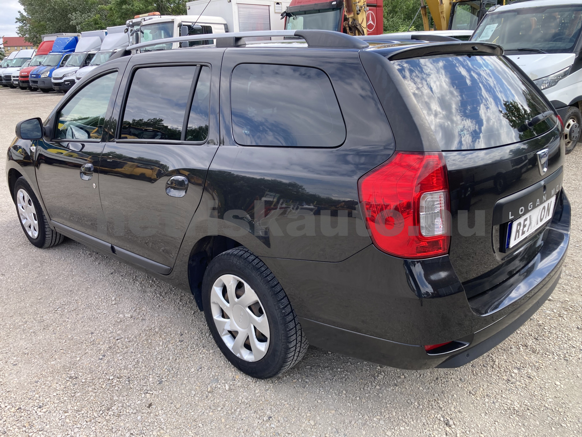 DACIA Logan 1.5 dCi Arctic személygépkocsi - 1461cm3 Diesel 121533 3/10