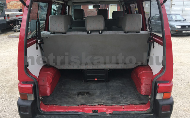 VW TRANSPORTER T4 2.5 7DB 1K2 9 2.5TDI 102 LE 9 FŐS KISBUSZ,MAGYAR OKMÁNYOS személygépkocsi - 2461cm3 Diesel 120170 10/10