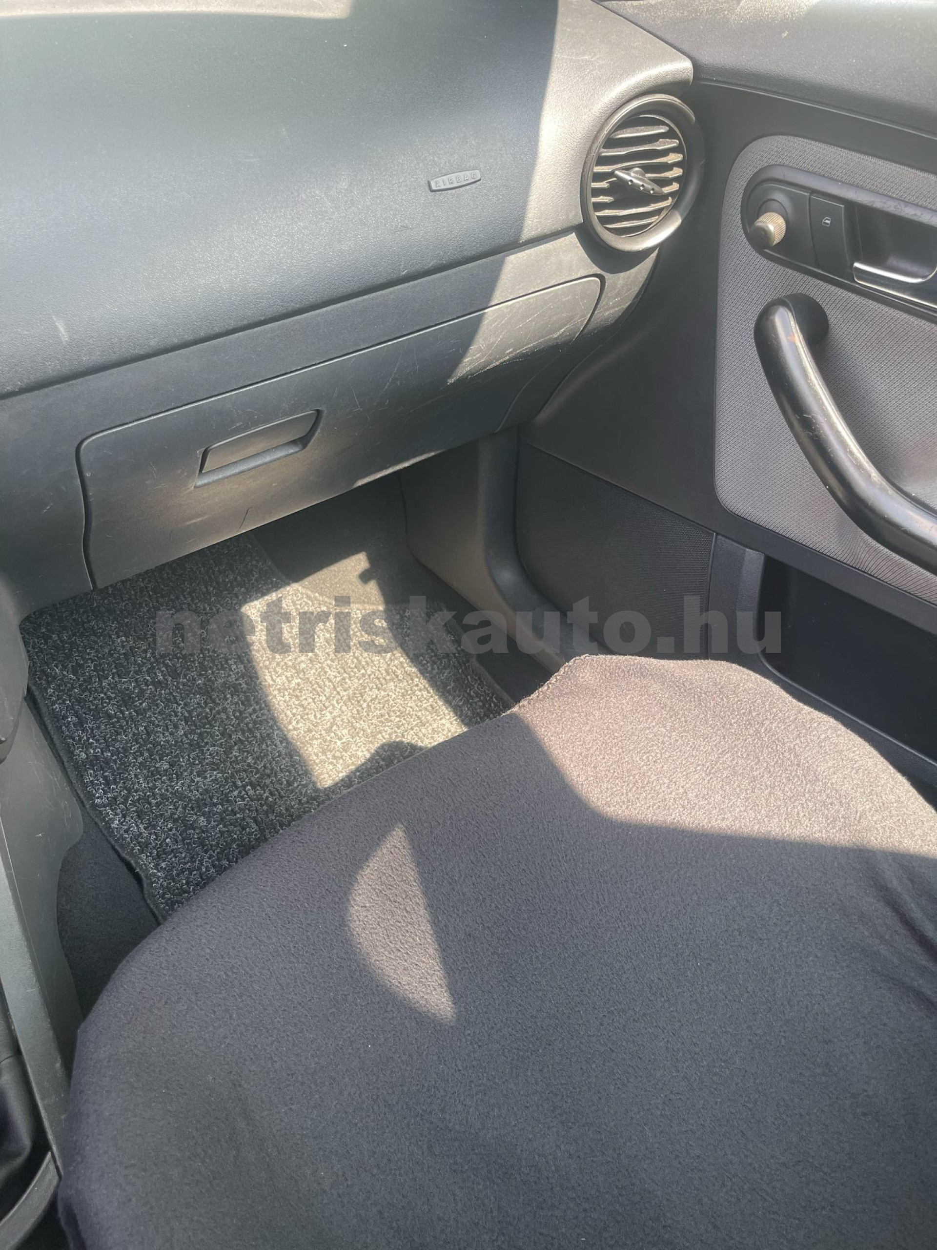 SEAT Ibiza 1.2 12V Stella személygépkocsi - 1198cm3 Benzin 121186 8/10