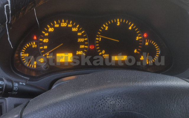 TOYOTA Avensis 2.0 D személygépkocsi - 1995cm3 Diesel 121370 3/5