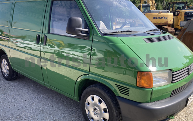 VW Transporter 2.4 7DA 1Z2 0 tehergépkocsi 3,5t össztömegig - 2370cm3 Diesel 121267 2/9