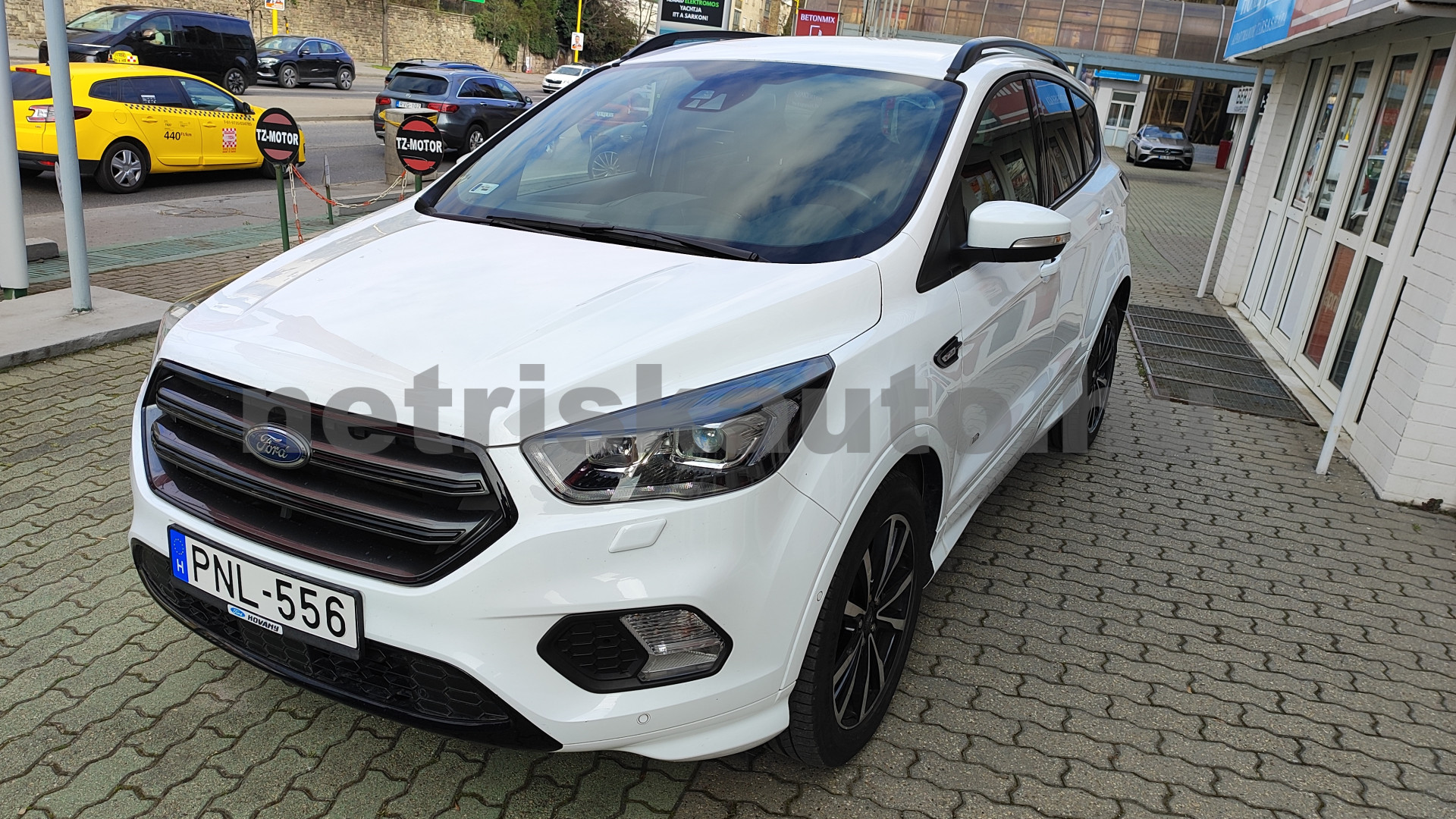FORD Kuga 2.0 TDCi ST-Line AWD személygépkocsi - 1997cm3 Diesel 121421 3/12