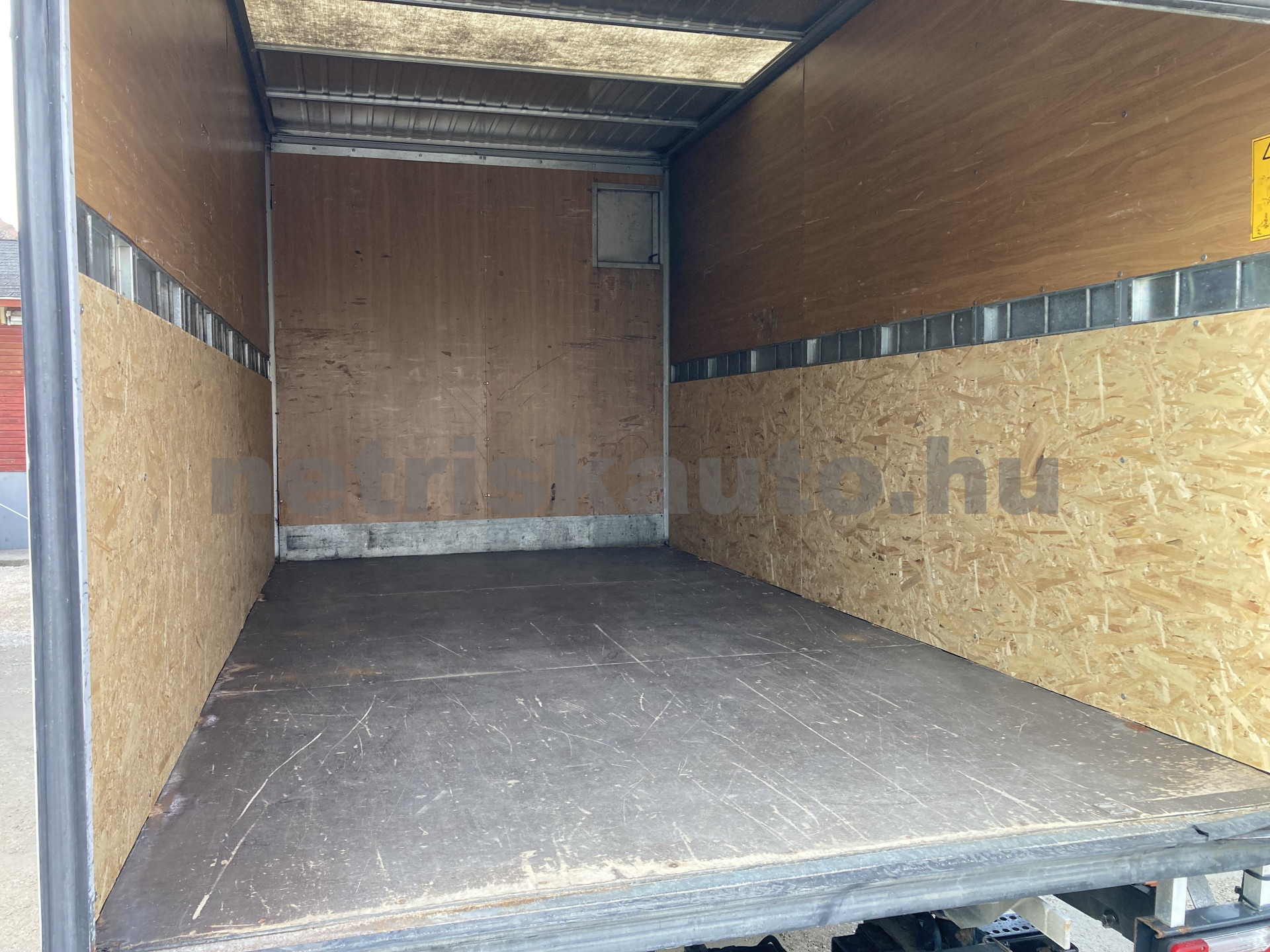 IVECO 35 35 C 15 3750 tehergépkocsi 3,5t össztömegig - 2998cm3 Diesel 121070 5/9