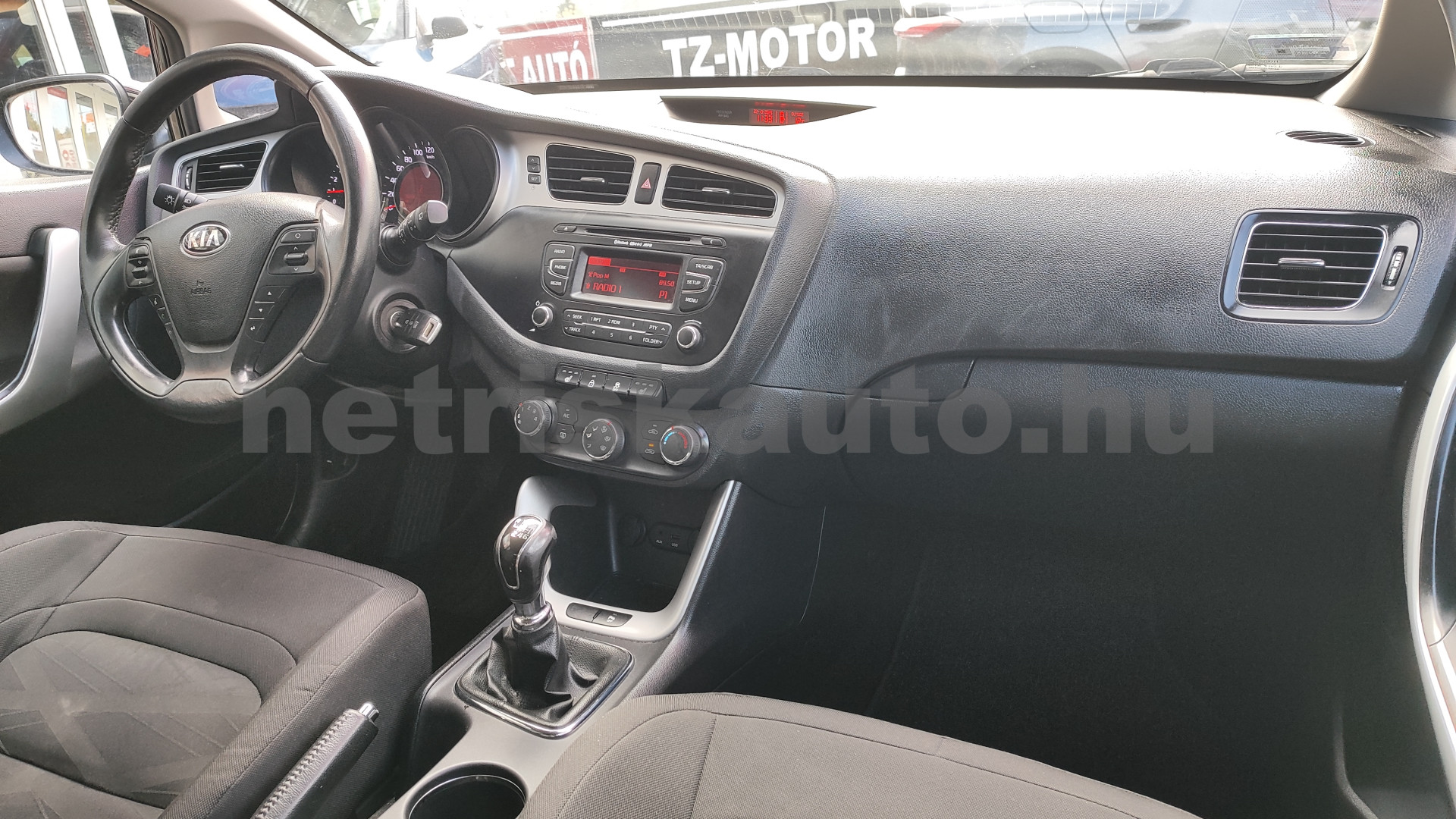 KIA Cee'd 1.4 CRDI EX személygépkocsi - 1396cm3 Diesel 121299 7/12