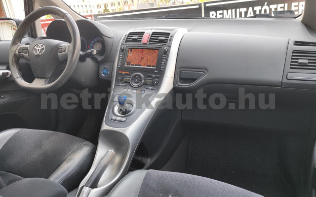 TOYOTA Auris 1.8 HSD Sol Navi Aut. személygépkocsi - 1798cm3 Hybrid 121524 7/12