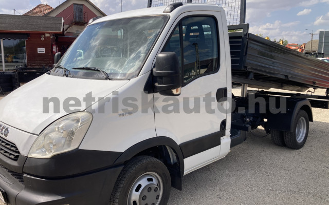 IVECO 35 35 C 15 3450 tehergépkocsi 3,5t össztömegig - 2998cm3 Diesel 121559 2/9