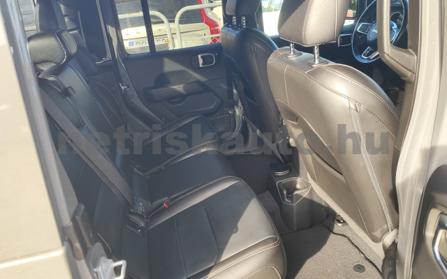 JEEP Gladiator 3.0 V6 CRD 4x4 Overland Aut. tehergépkocsi 3,5t össztömegig - 2987cm3 Diesel 121612 11/12