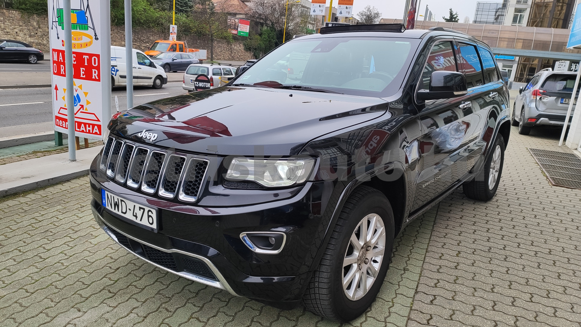 JEEP Grand Cherokee 3.0 V6 CRD Overland Aut. személygépkocsi - 2987cm3 Diesel 121427 12/12