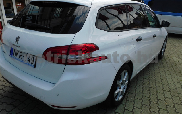 PEUGEOT 308 1.2 PureTech Active személygépkocsi - 1199cm3 Benzin 121236 12/12