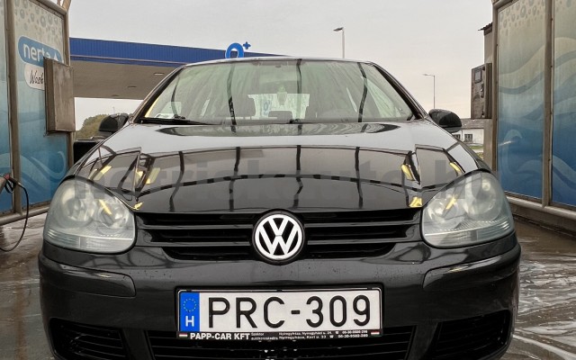 VW Golf 1.6 FSI Trendline személygépkocsi - 1598cm3 Benzin 119839 2/10