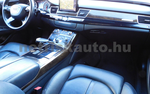 AUDI A8 3.0 V6 TDI DPF quattro tiptronic személygépkocsi - 2967cm3 Diesel 121044 9/12