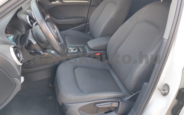AUDI A3 30 TDI Design személygépkocsi - 1598cm3 Diesel 121512 5/12