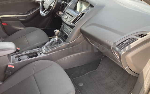 FORD Focus VAN 1.5 TDCi 4 SZEMÉLYES TGK,ÚJ KUPLUNG+KETTŐSTÖMEGŰ tehergépkocsi 3,5t össztömegig - 1499cm3 Diesel 121443 8/11