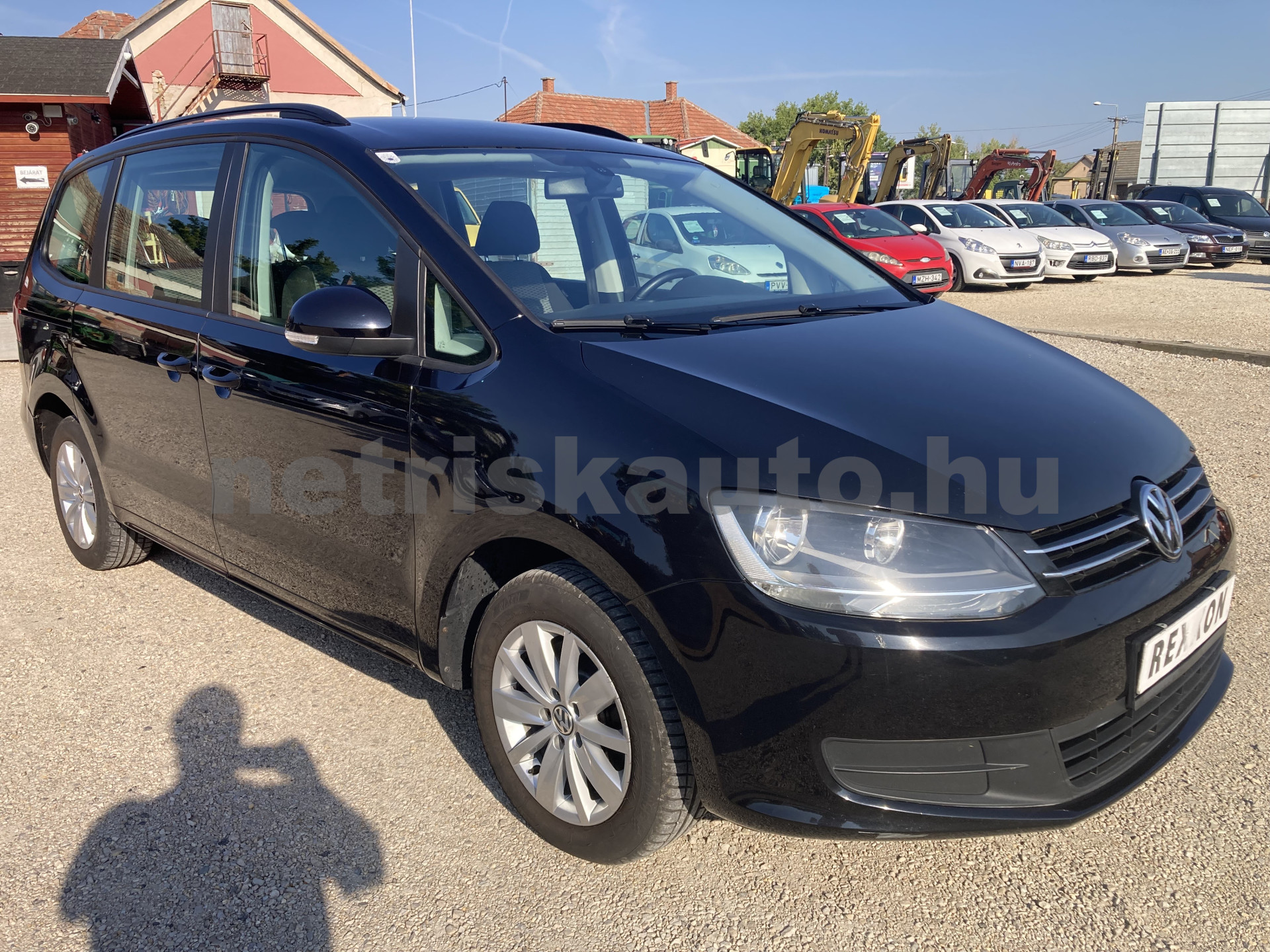 VW Sharan 2.0 CR TDI Trendline személygépkocsi - 1968cm3 Diesel 121254 2/11