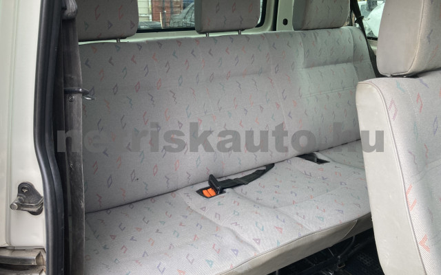 VW TRANSPORTER T4 2.5 7DB 1T2 9FŐS BUSZ,MAGYAR,MEGKÍMÉLT ÁLLAPOT,GYORSAN ELVIHETŐ személygépkocsi - 2461cm3 Diesel 121132 9/10