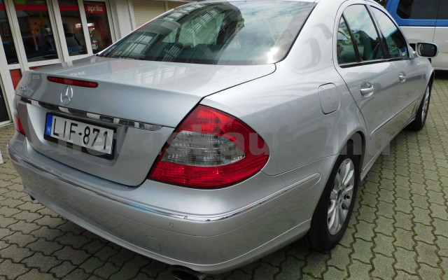 MERCEDES-BENZ E-osztály E 280 Avantgarde személygépkocsi - 2996cm3 Benzin 121216 12/12