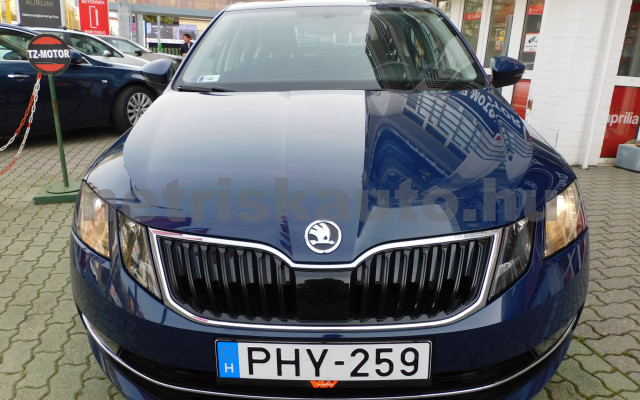 SKODA Octavia 2.0 CR TDI Style 4x4 DSG E6 személygépkocsi - 1968cm3 Diesel 120120 11/12
