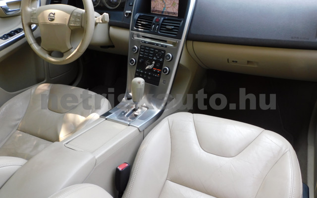 VOLVO XC60 2.4 D [D5] Summum Geartronic személygépkocsi - 2400cm3 Diesel 121176 9/12
