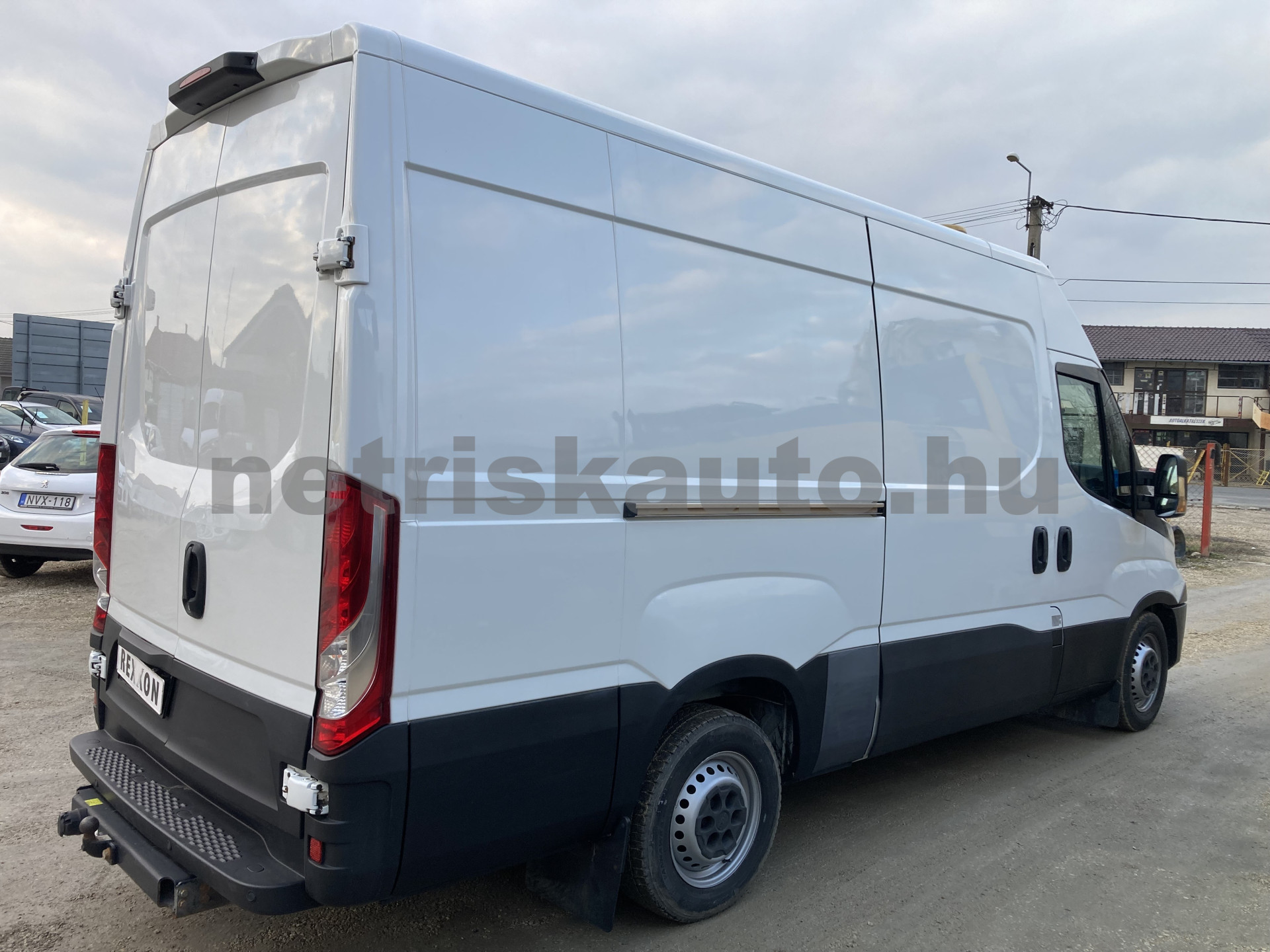 IVECO 35 35 S 15 V 3520 H2 tehergépkocsi 3,5t össztömegig - 2998cm3 Diesel 121065 4/9