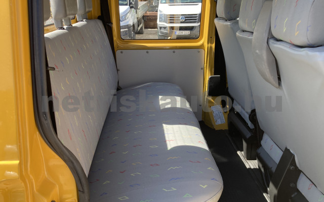 VW Transporter 2.4 7DM 1Z2 F tehergépkocsi 3,5t össztömegig - 2370cm3 Diesel 121500 9/9