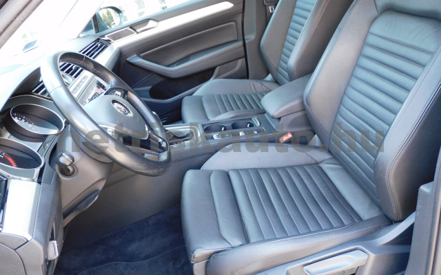 VW Passat 2.0 TDI BMT SCR Business 4Mot. DSG személygépkocsi - 1968cm3 Diesel 120326 5/12