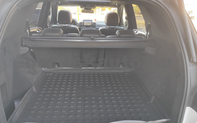 MERCEDES-BENZ GLE-osztály Mercedes-AMG GLE 43 4MATIC 7G-TRONI személygépkocsi - 2996cm3 Benzin 121614 12/12