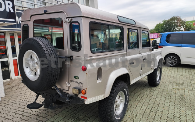 LAND ROVER Defender 2.5 TD5 SW személygépkocsi - 2495cm3 Diesel 121264 12/12