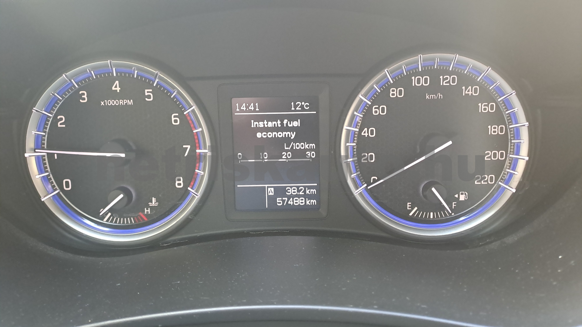 SUZUKI SX4 S-Cross 1.0T GL+ személygépkocsi - 998cm3 Benzin 121162 12/12