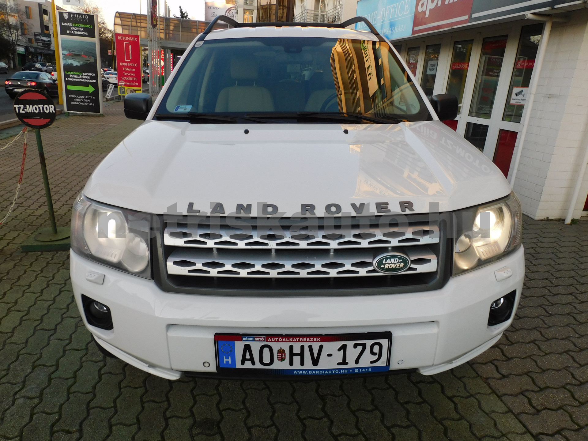 LAND ROVER Freelander 2.2 SD4 S Aut. személygépkocsi - 2179cm3 Diesel 121322 3/12