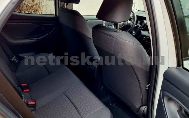 TOYOTA Yaris 1.5 Hybrid Comfort Style Tech e-CVT személygépkocsi - 1490cm3 Hybrid 119918 6/8
