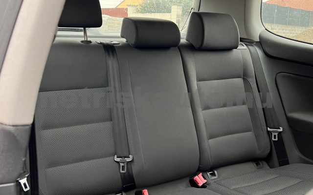 VW Golf 1.6 FSI Trendline személygépkocsi - 1598cm3 Benzin 119839 9/10