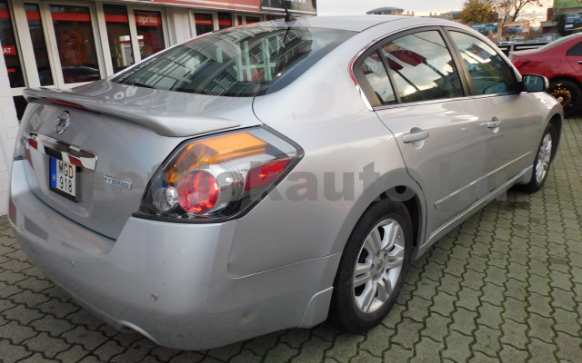 NISSAN Altima Hybrid személygépkocsi - 2488cm3 Hybrid 121324 11/11