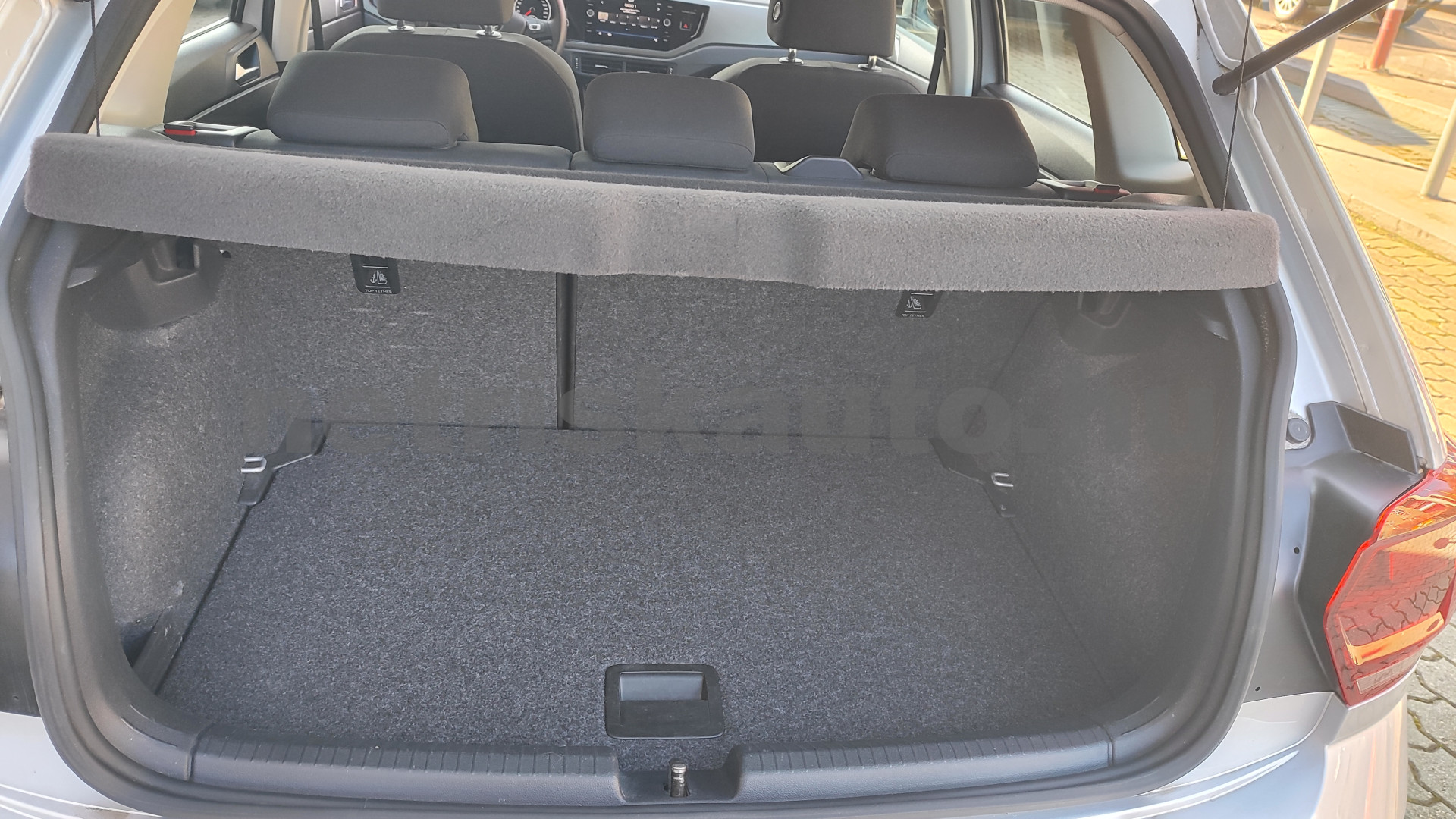 VW Polo 1.0 TSI Comfortline személygépkocsi - 999cm3 Benzin 121408 10/12