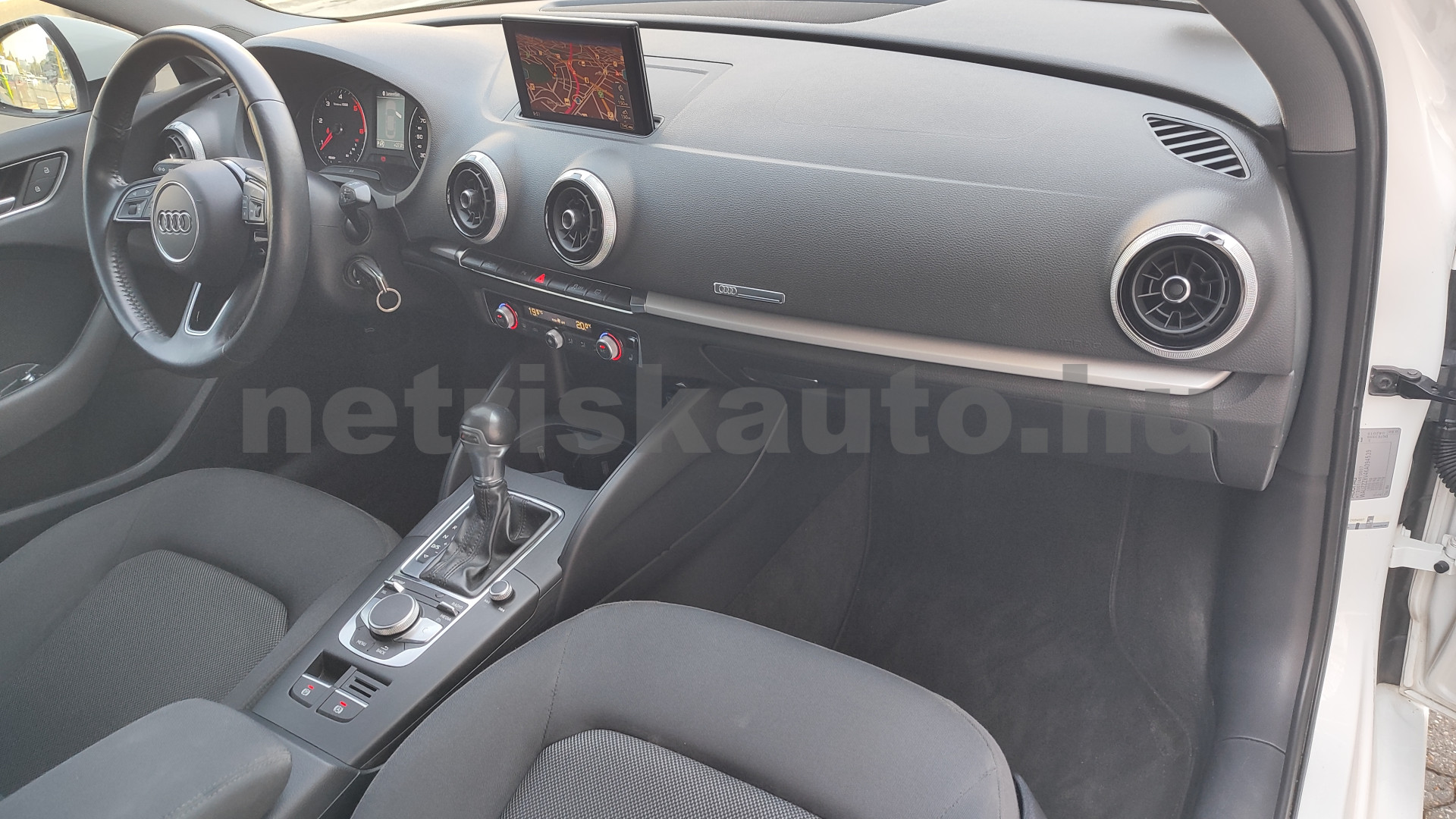 AUDI A3 30 TDI Design személygépkocsi - 1598cm3 Diesel 121512 7/12