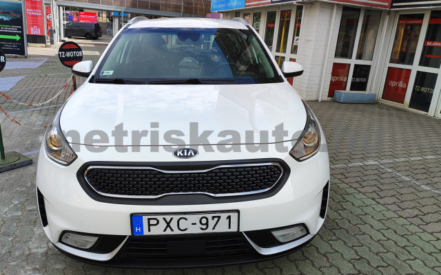 KIA Niro 1.6 GDI LX DCT személygépkocsi - 1580cm3 Hybrid 121487 3/12