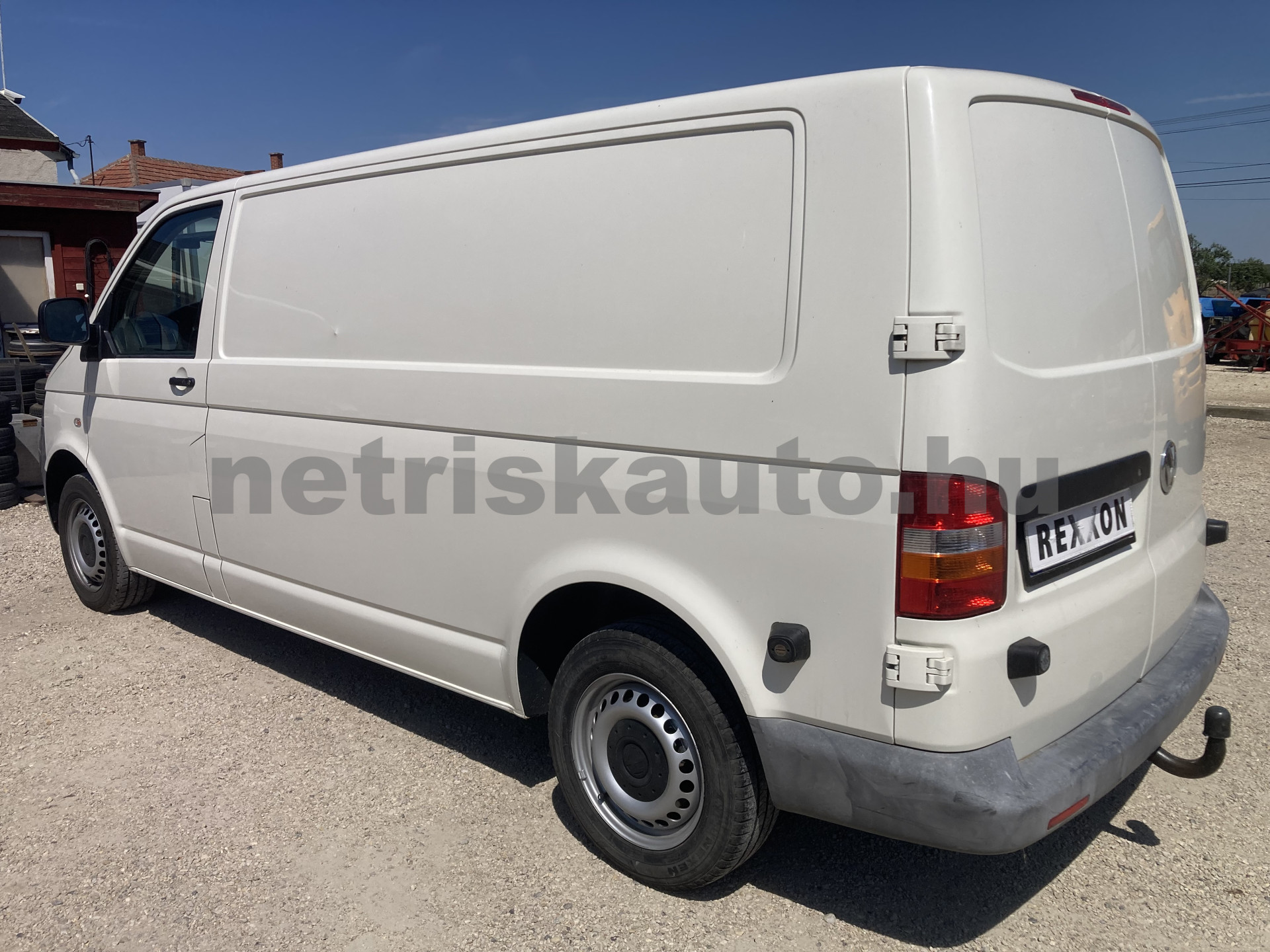 VW Transporter 2.5 TDI tehergépkocsi 3,5t össztömegig - 2461cm3 Diesel 120884 4/9