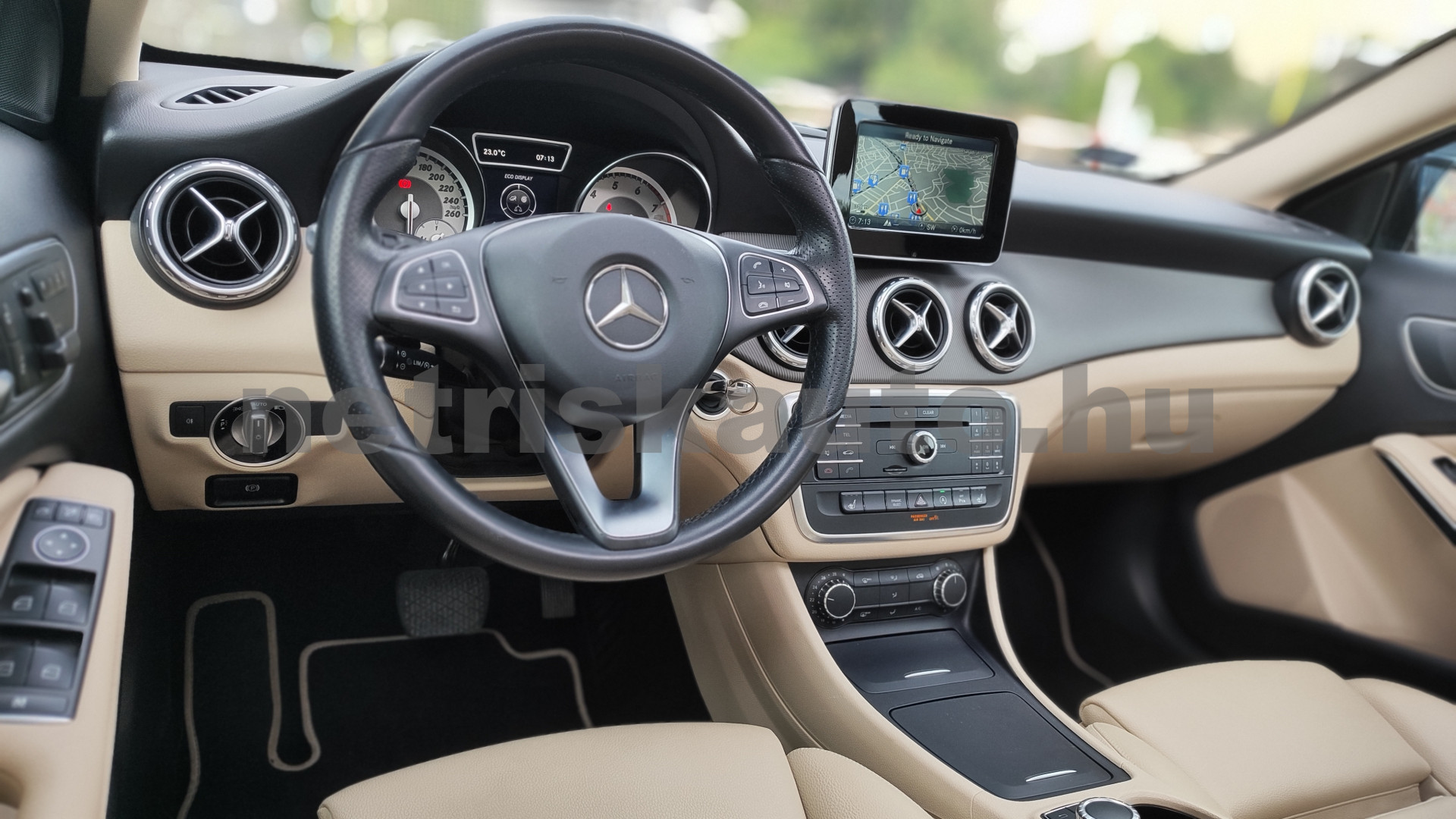 MERCEDES-BENZ GLA-osztály GLA 200 AMG Sport 7G-DCT személygépkocsi - 1595cm3 Benzin 121506 5/12