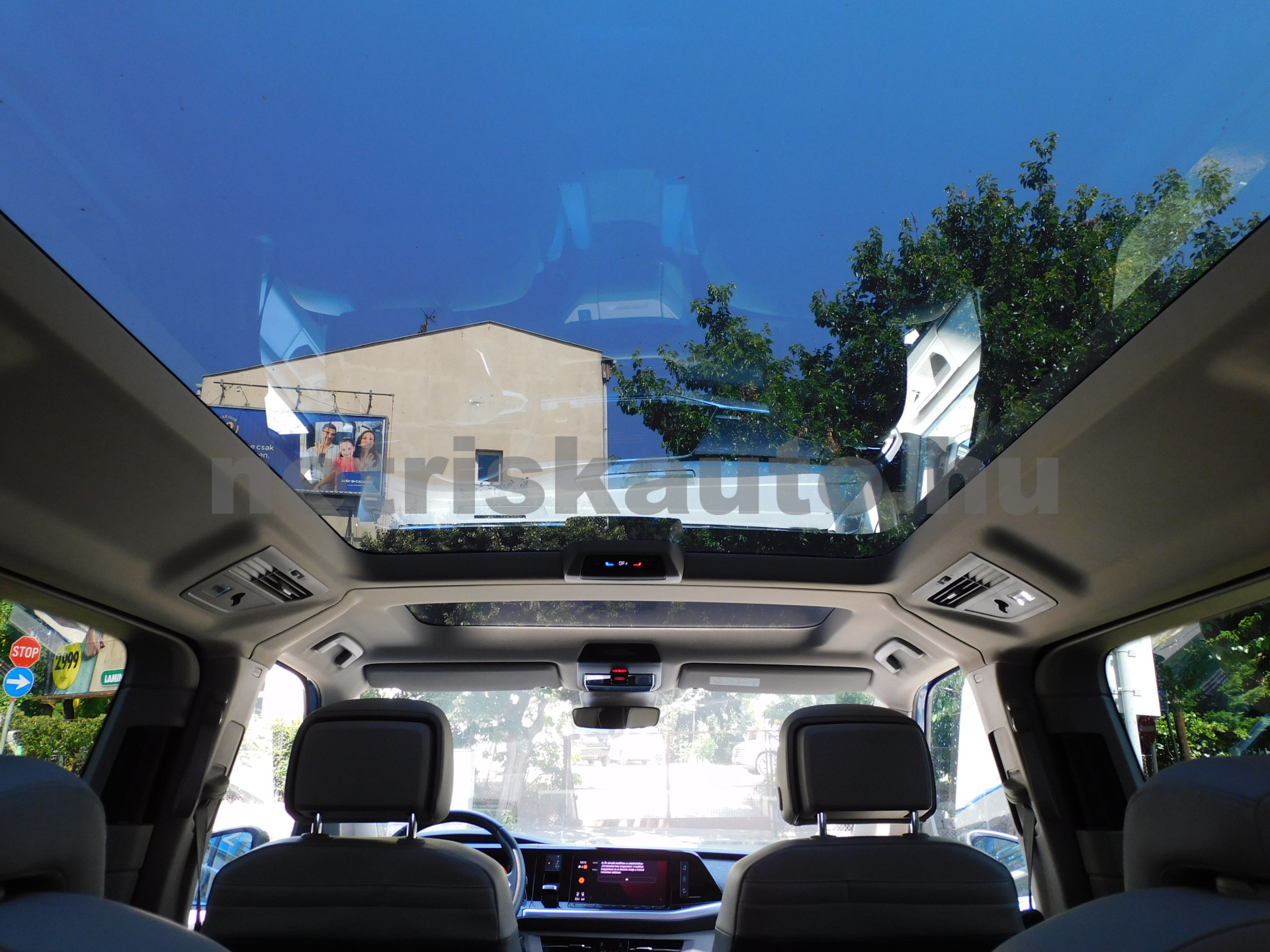 VW Transporter 1.4 TSI PHEV DSG HT (7 sz.) tehergépkocsi 3,5t össztömegig - 1395cm3 Hybrid 121205 8/12