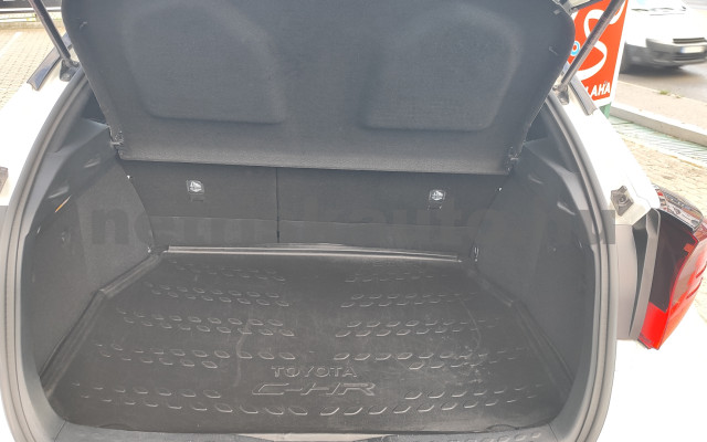 TOYOTA C-HR 2.0 Hybrid GR Sport e-CVT személygépkocsi - 1987cm3 Hybrid 121532 10/12