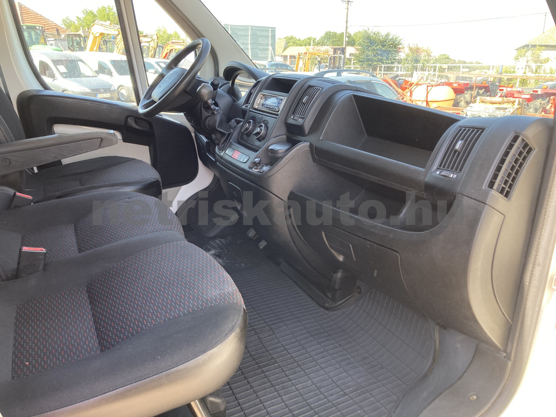 PEUGEOT Boxer 2.2 HDi 350 FT L3H2 Access tehergépkocsi 3,5t össztömegig - 2198cm3 Diesel 121563 7/9
