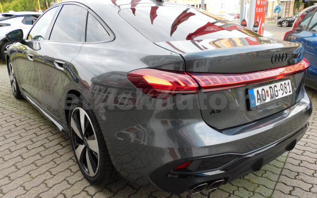 AUDI A5 40 TDI S-tronic személygépkocsi - 1968cm3 Hybrid 121246 2/12