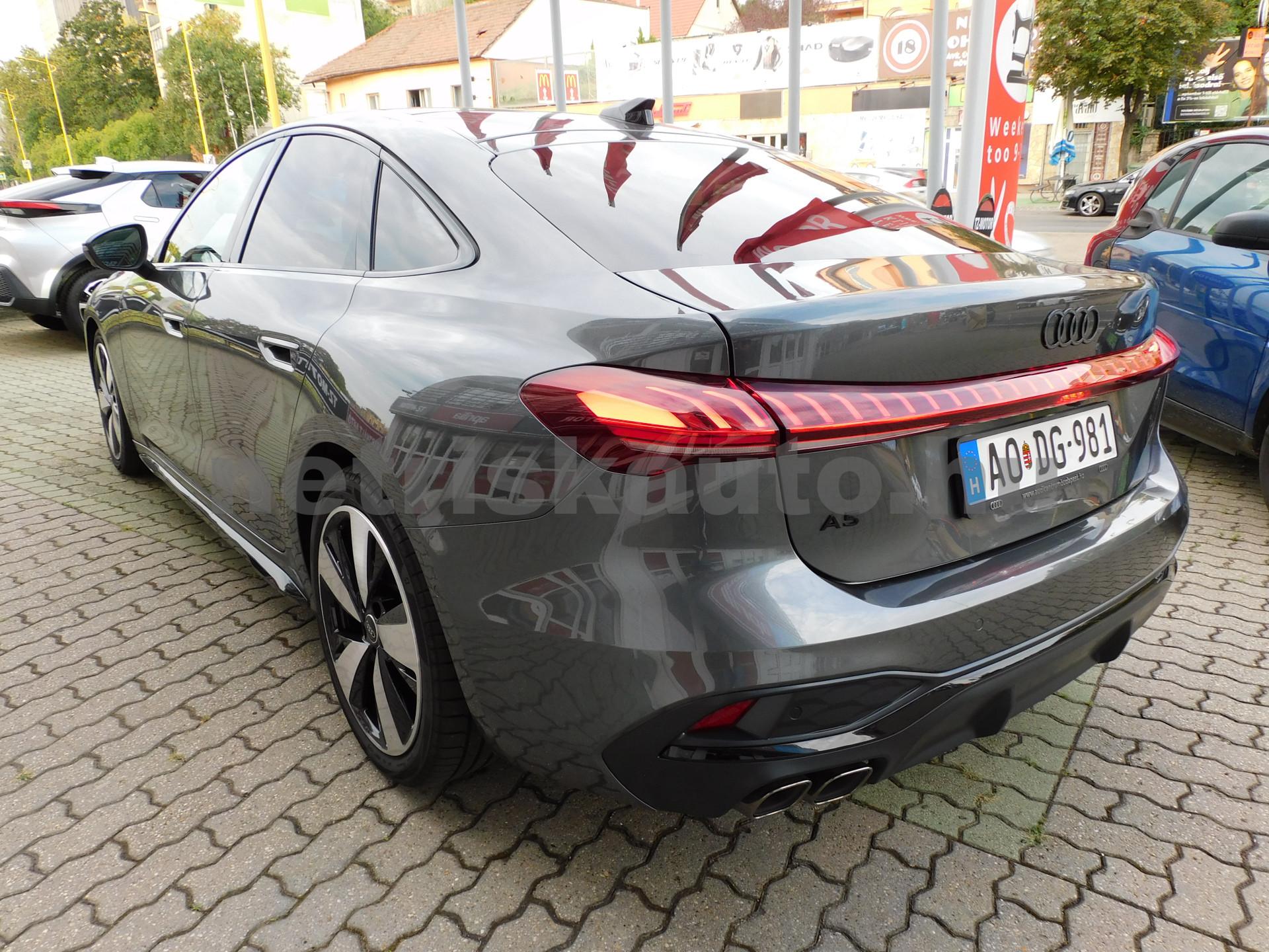 AUDI A5 40 TDI S-tronic személygépkocsi - 1968cm3 Hybrid 121246 2/12