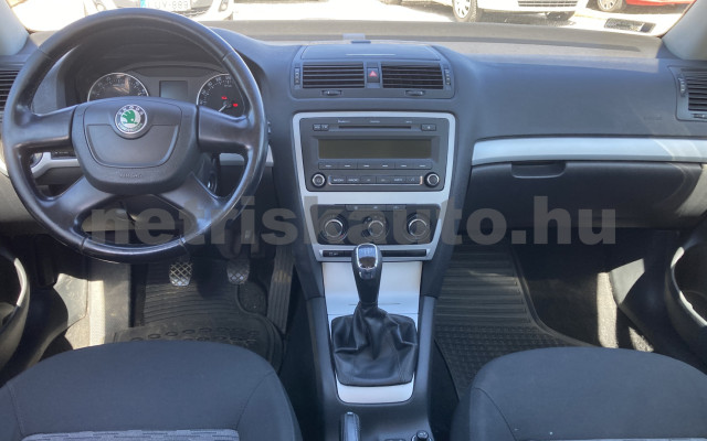 SKODA Octavia 1.6 CR TDI Ambiente DPF személygépkocsi - 1598cm3 Diesel 121231 7/11