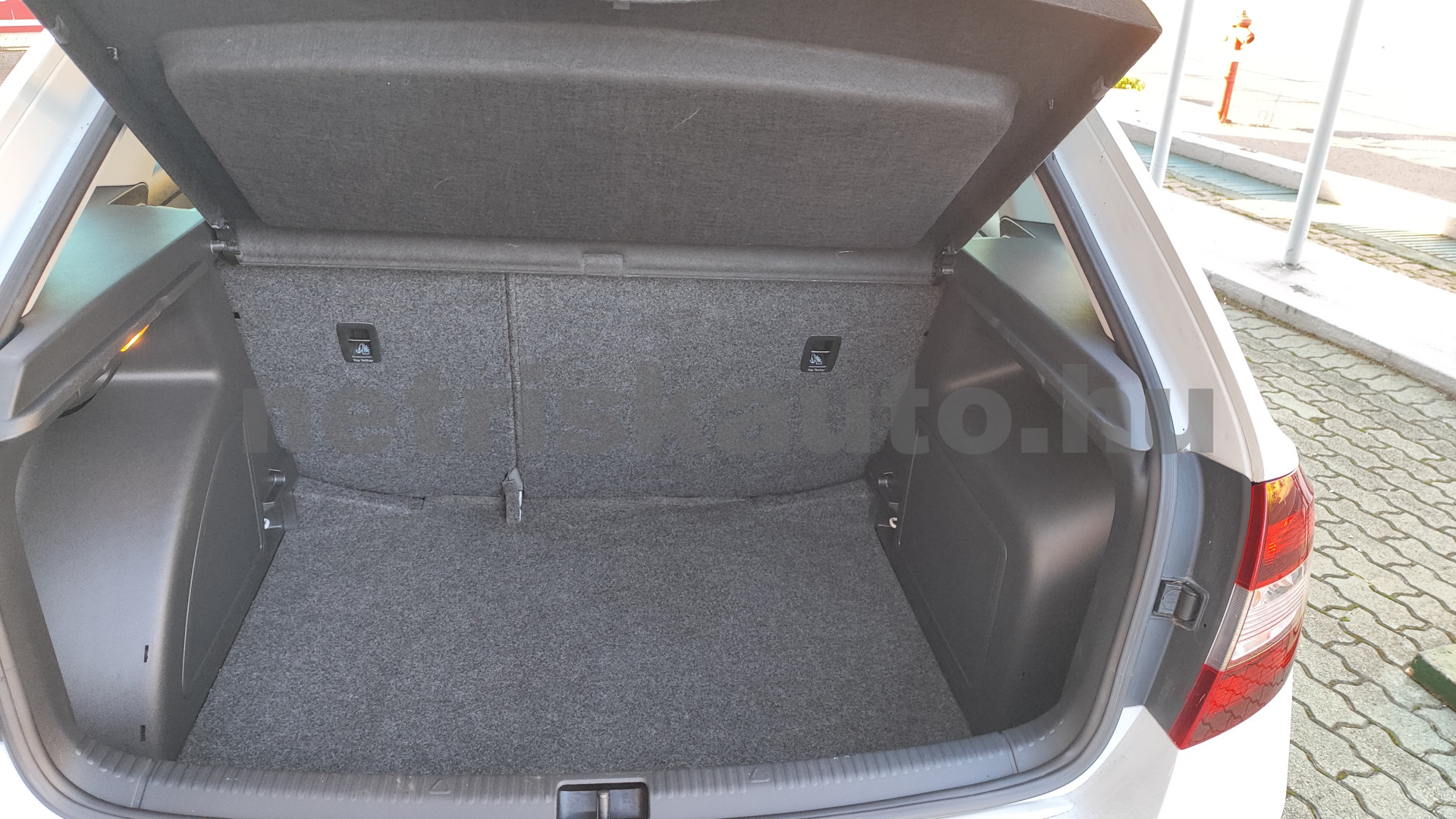 SKODA Rapid 1.2 TSI Ambition személygépkocsi - 1197cm3 Benzin 121305 10/12