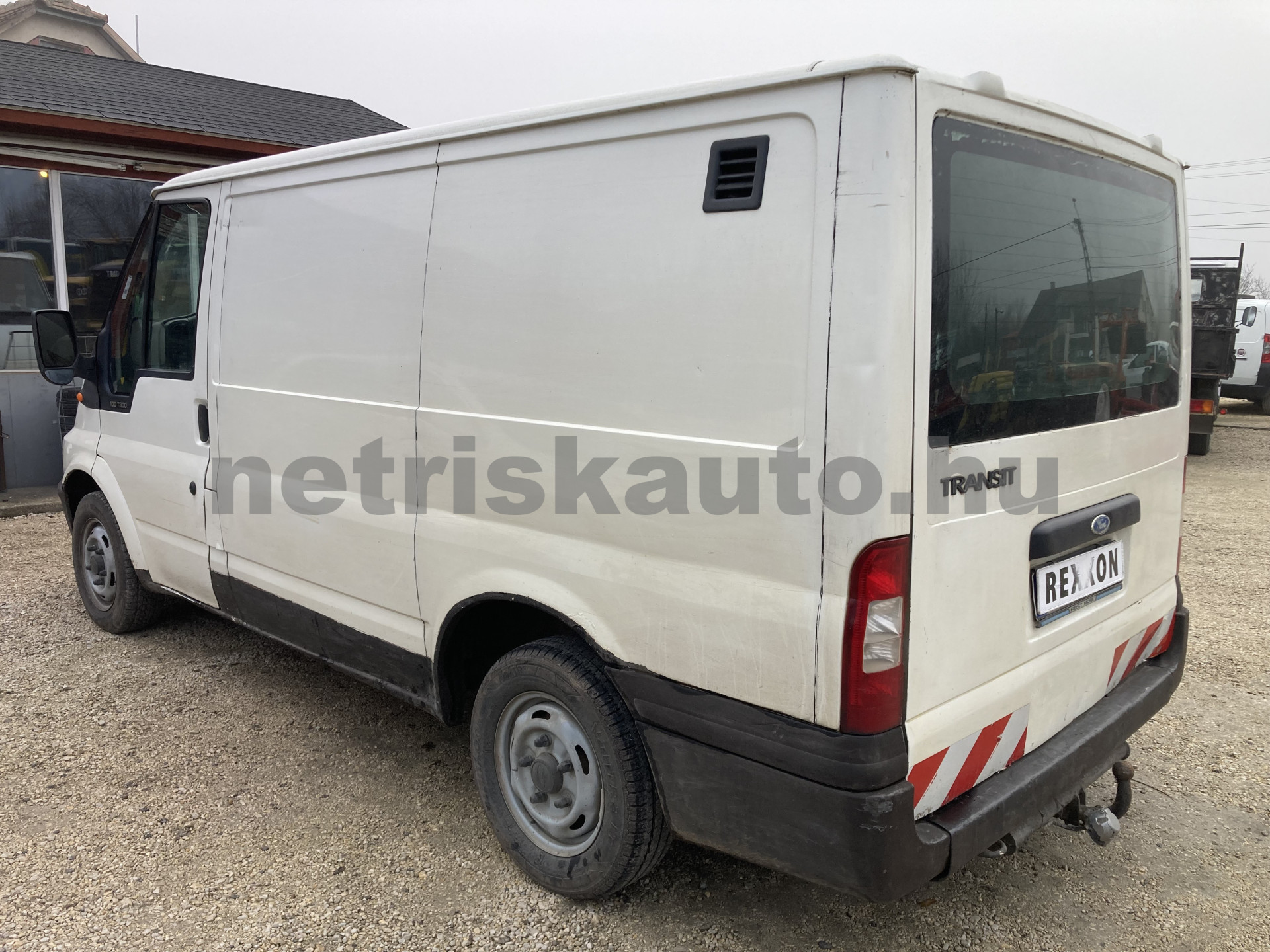 FORD Transit 2.0 DI 300 M TDE tehergépkocsi 3,5t össztömegig - 1998cm3 Diesel 121350 4/9