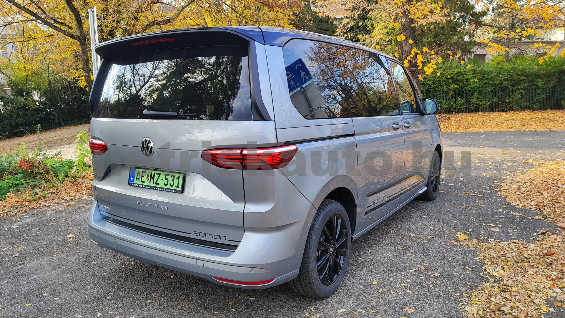 VW Transporter 1.4 TSI PHEV Edi. DSG RT tehergépkocsi 3,5t össztömegig - 1395cm3 Hybrid 121306 4/12