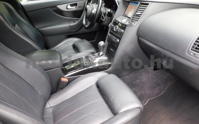 INFINITI QX70 3.0 d S Premium Aut. személygépkocsi - 2993cm3 Diesel 121025 9/12