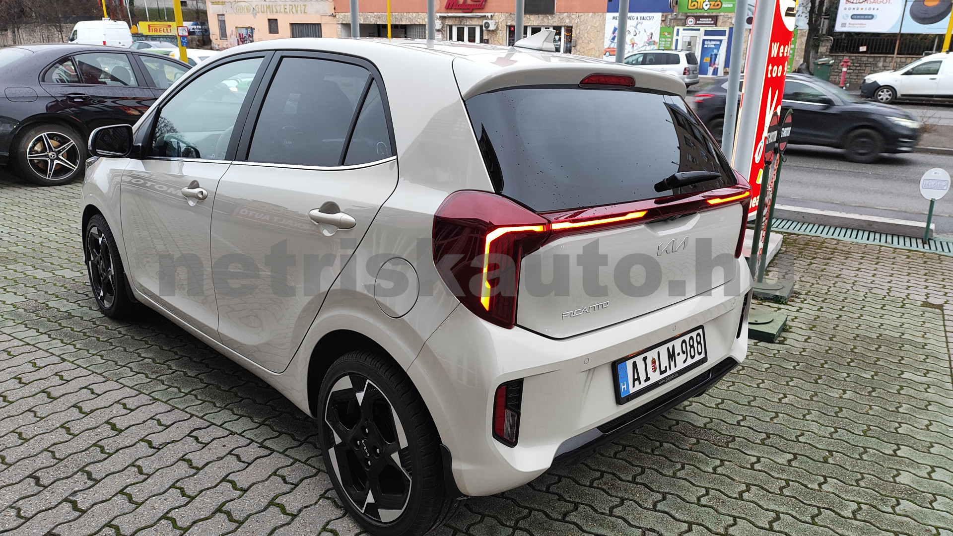 KIA Picanto 1.2 DPI Platinum Aut. személygépkocsi - 1197cm3 Benzin 121348 2/12